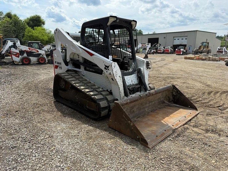2020-bobcat-t740-image-10