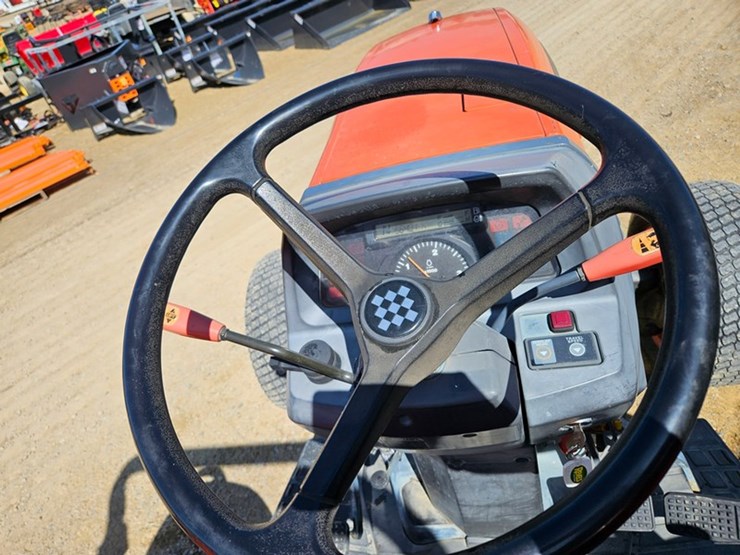 kubota-l4630-image-30