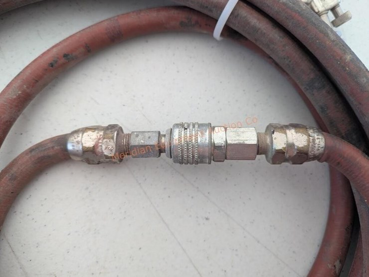 automotive-sprayer-w/-hose-image-8