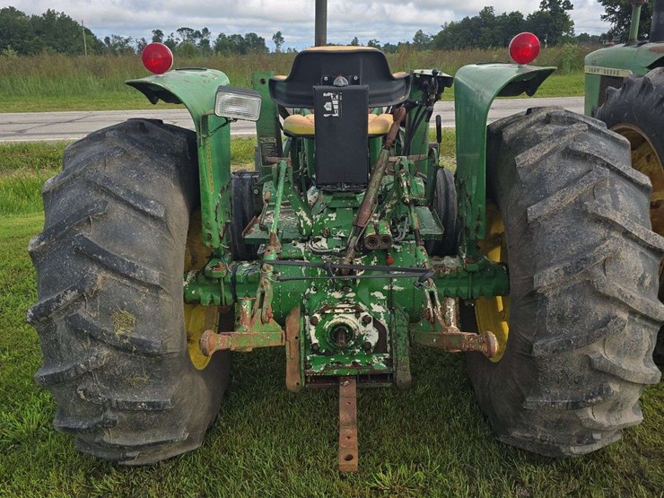 john-deere-2750-image-4