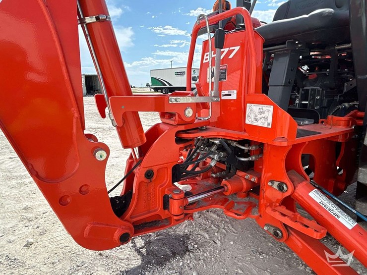 2024-kubota-l2502hst-image-17
