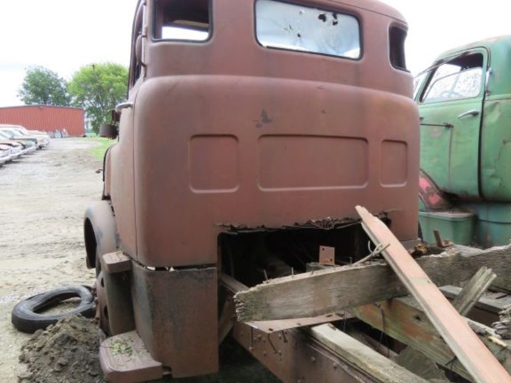 1951-dodge-5-window-coe-truck-image-5