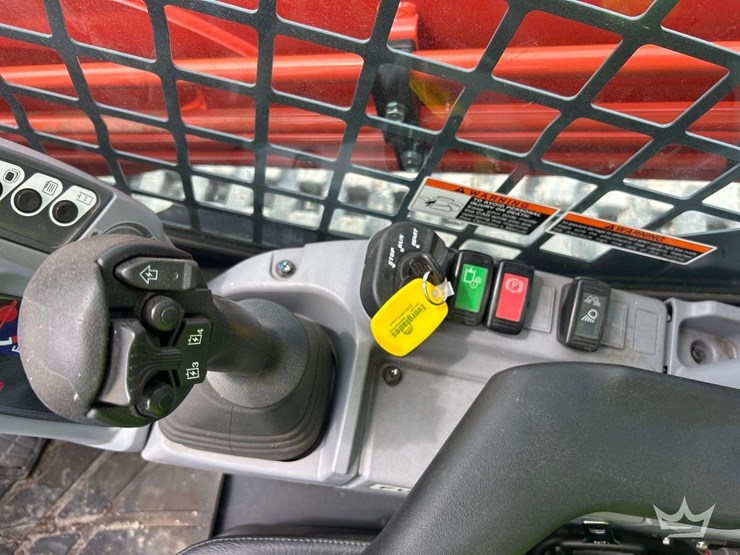 2023-kubota-svl97-2-image-21