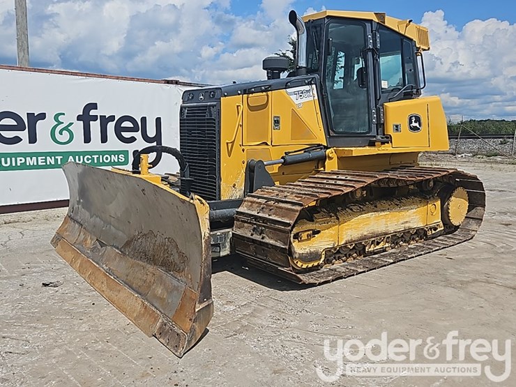 2013-deere-750k-lgp-image-1