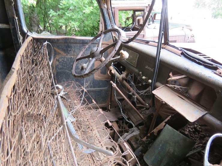 1941-1-1/2-ton-truck-image-5
