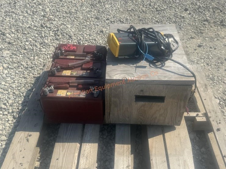 battery-box,-marine-battery-charger-&-batteries-image-4