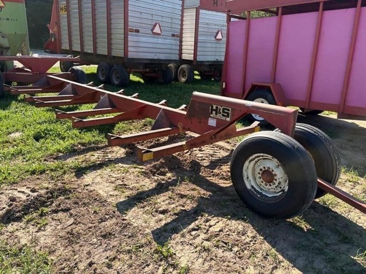 h&s-12-bale-tricycle-front-bale-trailer-image-4