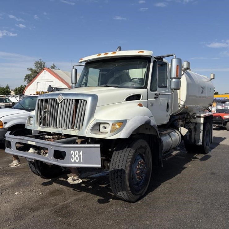 2006 International 7500 Water Truck