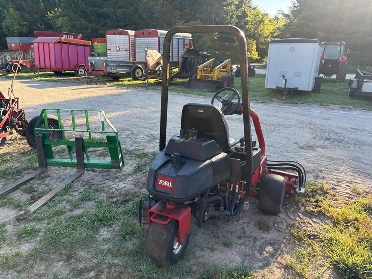 toro-greensmaster-3150-image-5
