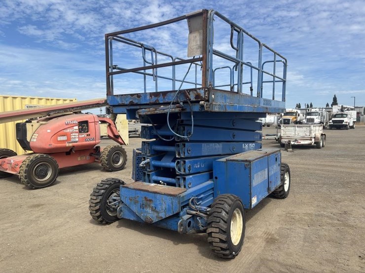 upright-lx-50-scissor-lift-image-1
