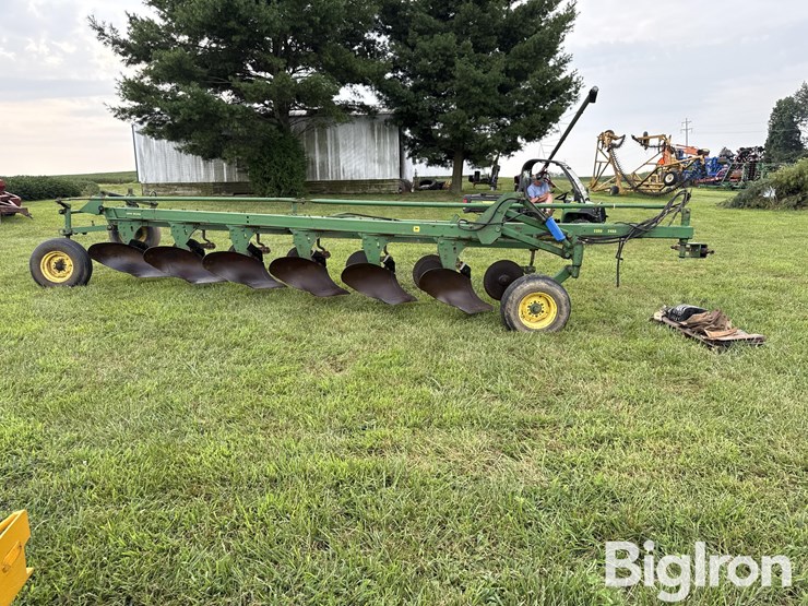john-deere-2350-2450-image-4