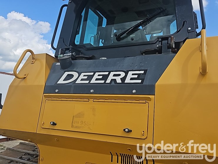 2013-deere-750k-lgp-image-27