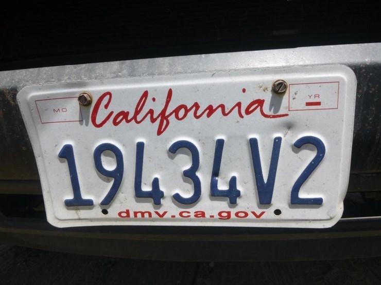 2016-dodge-3500-image-35