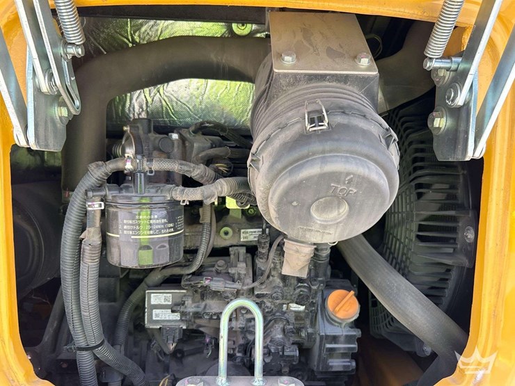 2023-deere-35g-image-8