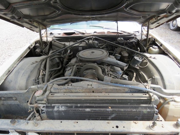 1969-cadillac-coupe-deville-2dr-ht-image-16