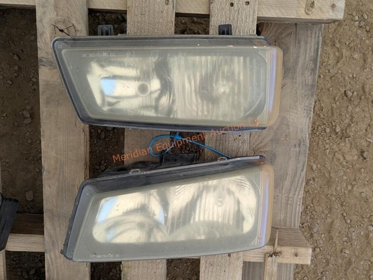 2--sets-of-chevrolet-cat-eye-headlights-image-9