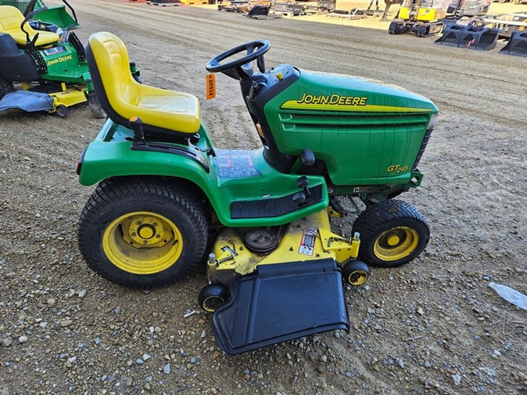john-deere-245-image-6