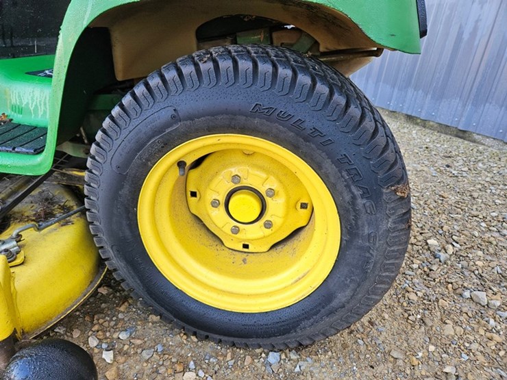john-deere-245-image-16