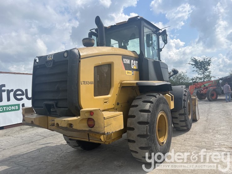 2016-caterpillar-926m-image-6