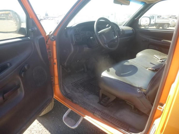 2001-dodge-ram-2500-image-8