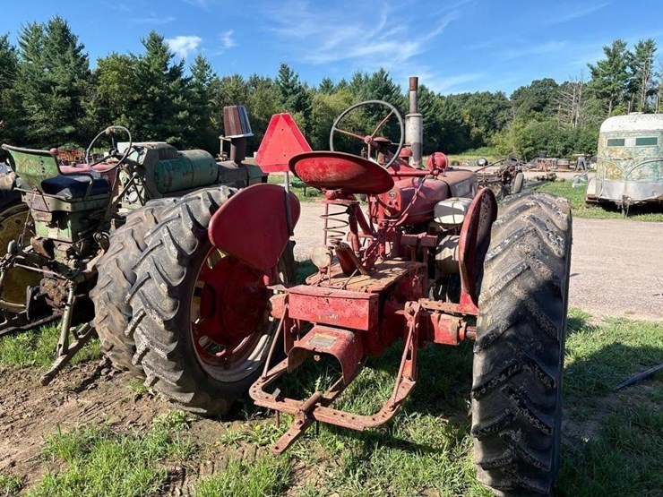 farmall-super-h-tractor-image-4