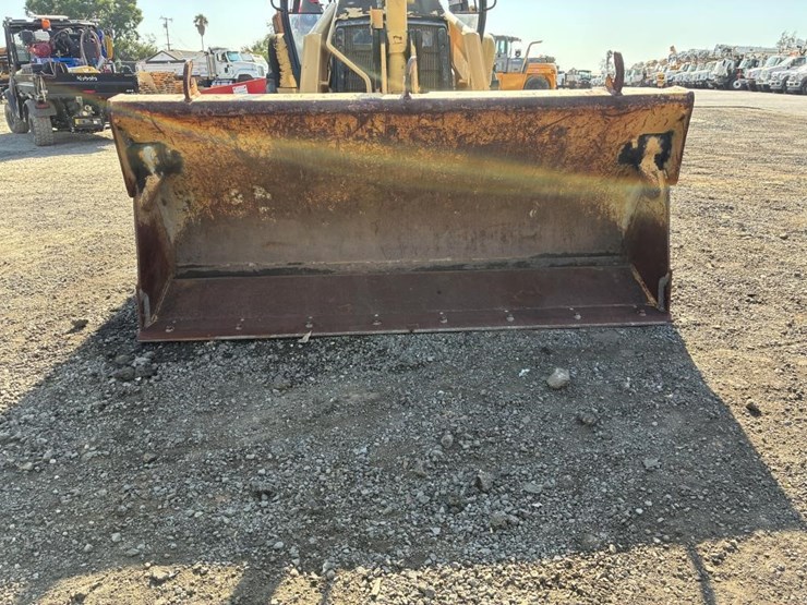 2000-caterpillar-436c-image-7