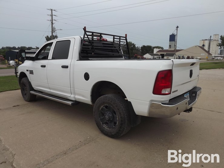2016-ram-2500-st-image-7