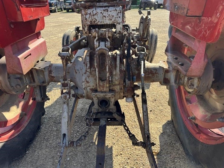 massey-ferguson-165-image-9