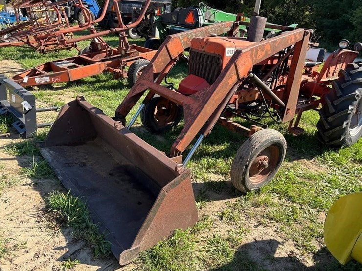 allis-chalmers-d15-series-ii-tractor-image-12