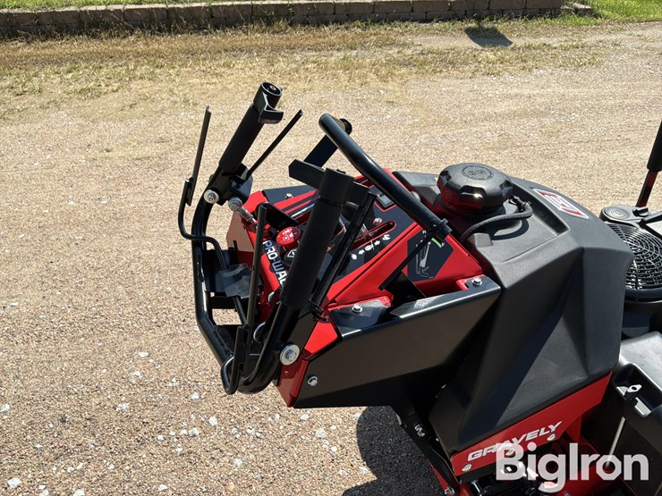 2024-gravely-988184-pro-walk-36-hydro-commercial-walk-behind-lawn-mower-image-10