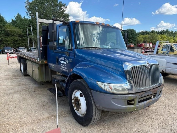 2005-international-durastar-4300-image-3