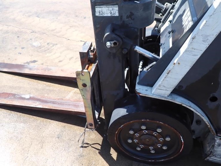 2015-nissan-mcp1f2a20lv-forklift-image-8