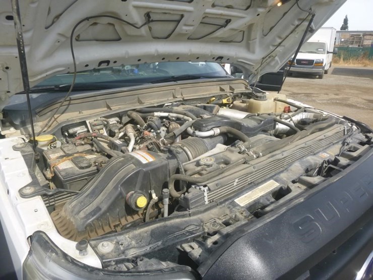 2013-ford-f550-image-29