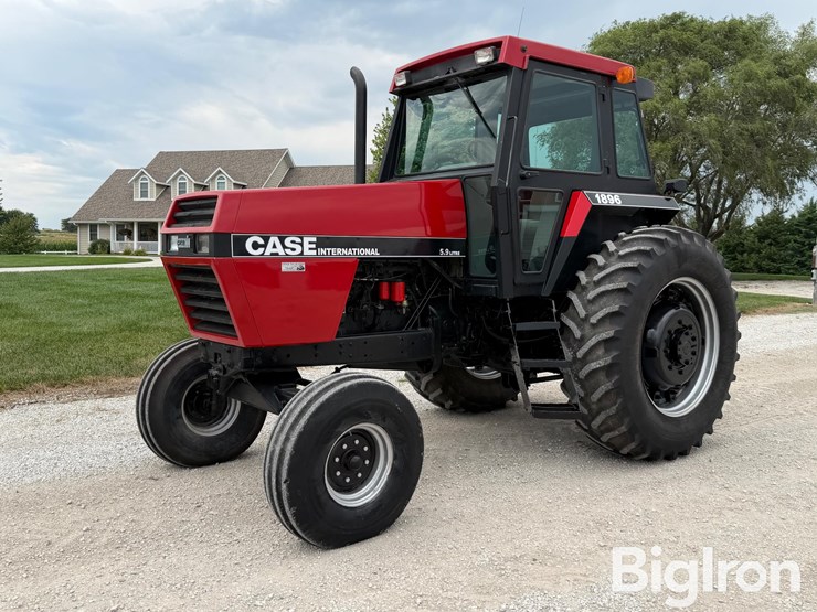 1989-case-ih-1896-image-1