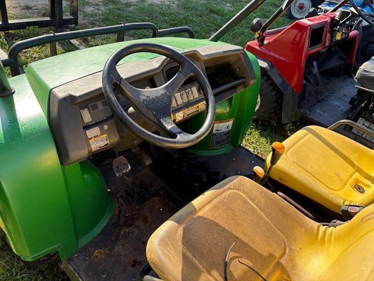 john-deere-gator-image-5