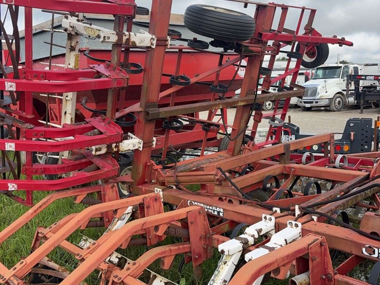 kongskilde-field-cultivator,-single-harrow,-with-double-rolling-baskets-image-5