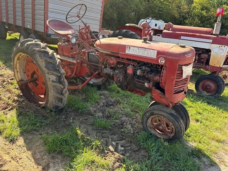 farmall-super-c-tractor-image-2