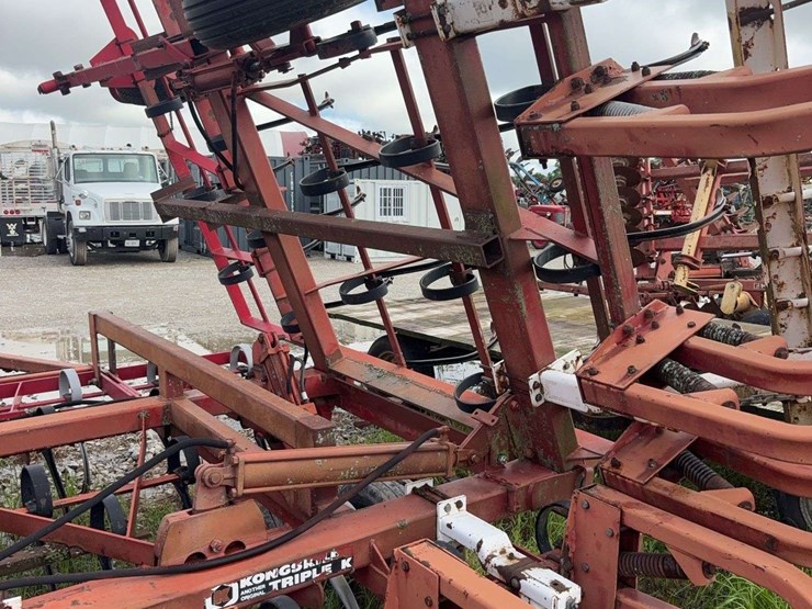 kongskilde-field-cultivator,-single-harrow,-with-double-rolling-baskets-image-9