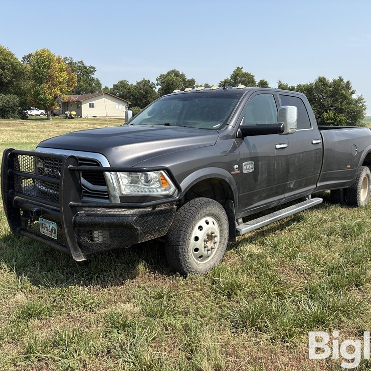 2017 DODGE 3500