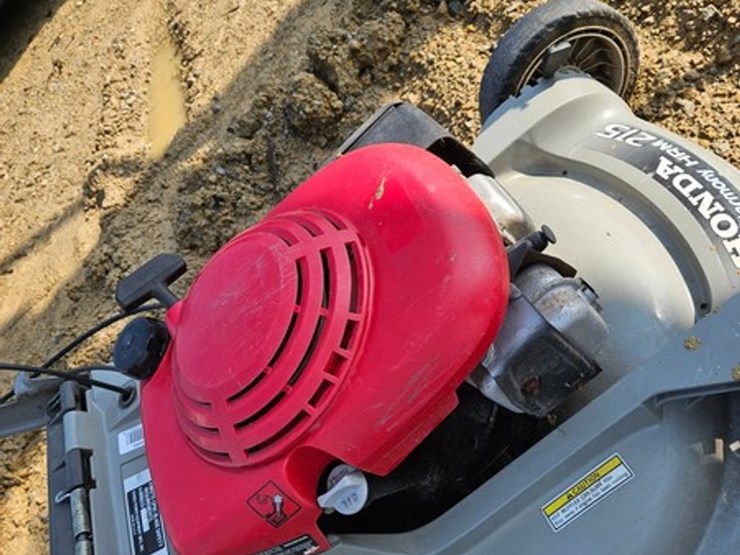 #18-•-honda-push-mower-image-9