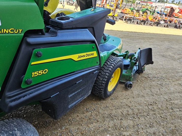 2023-john-deere-1550-image-21