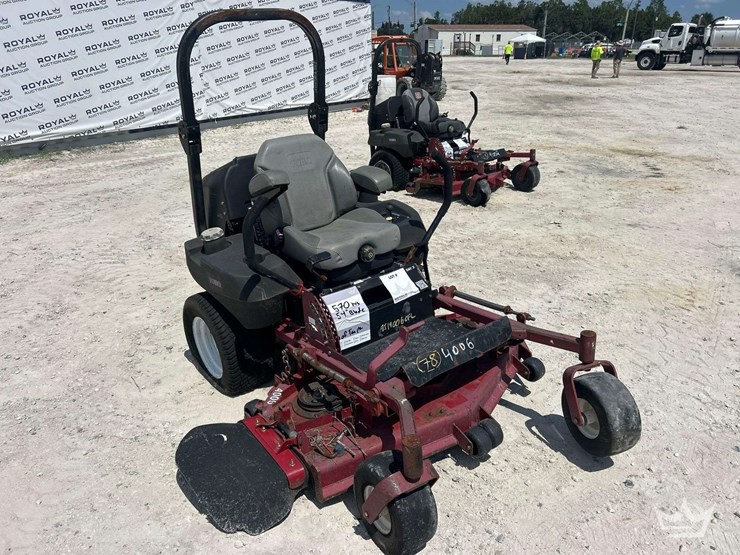 2013-toro-z-master-52in-zero-turn-commercial-mower-image-2