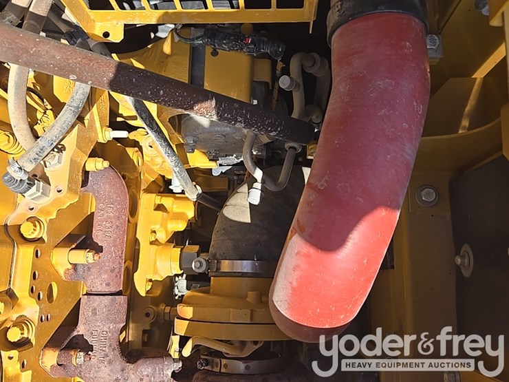 2019-caterpillar-336-image-59