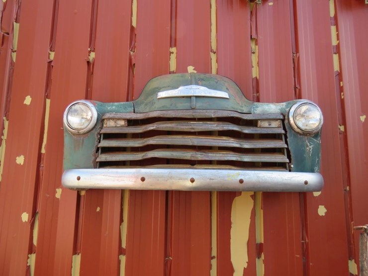 1948-9-chevrolet-front-end-wall-hanging-image-1