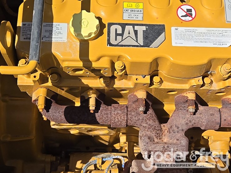 2019-caterpillar-336-image-67