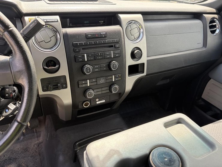 2011-ford-f150-image-17