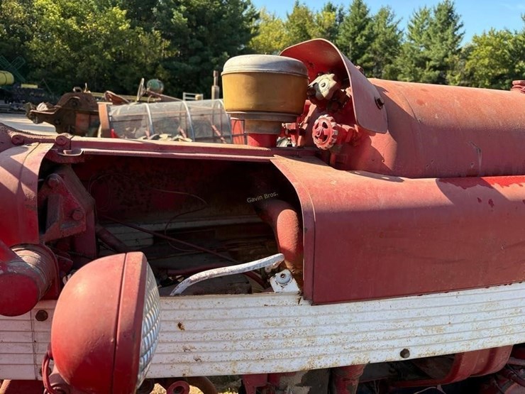 farmall-460-lp-gas-tractor-image-10