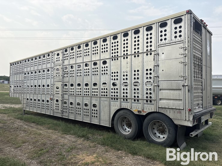 1994-merrit-48x102-t/a-livestock-trailer-image-8