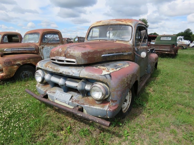 1951-ford-f1-image-3