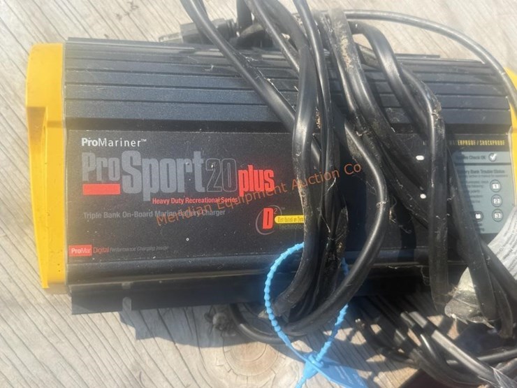 battery-box,-marine-battery-charger-&-batteries-image-10